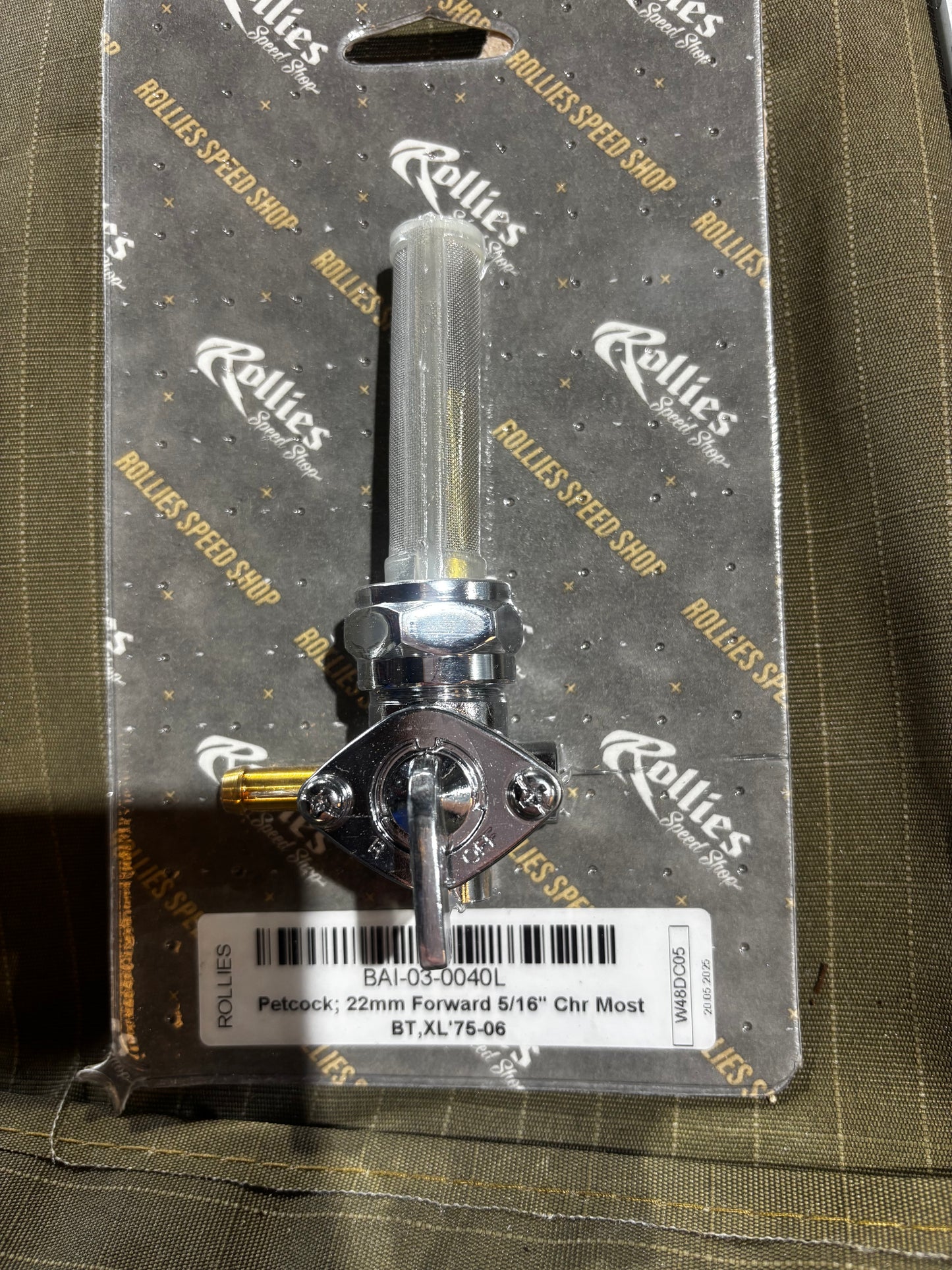 Fuel Tap/ Petcock With 22mm Thread, 5/16” Forward Facing Fuel Outlet - Chrome. Fits Softail 1984-2006, Dyna 1991-2006, FXR 1982/1994, Touring 1988-2006, Sportster 1975-2006 & 4Spd Big Twin 1975-1986