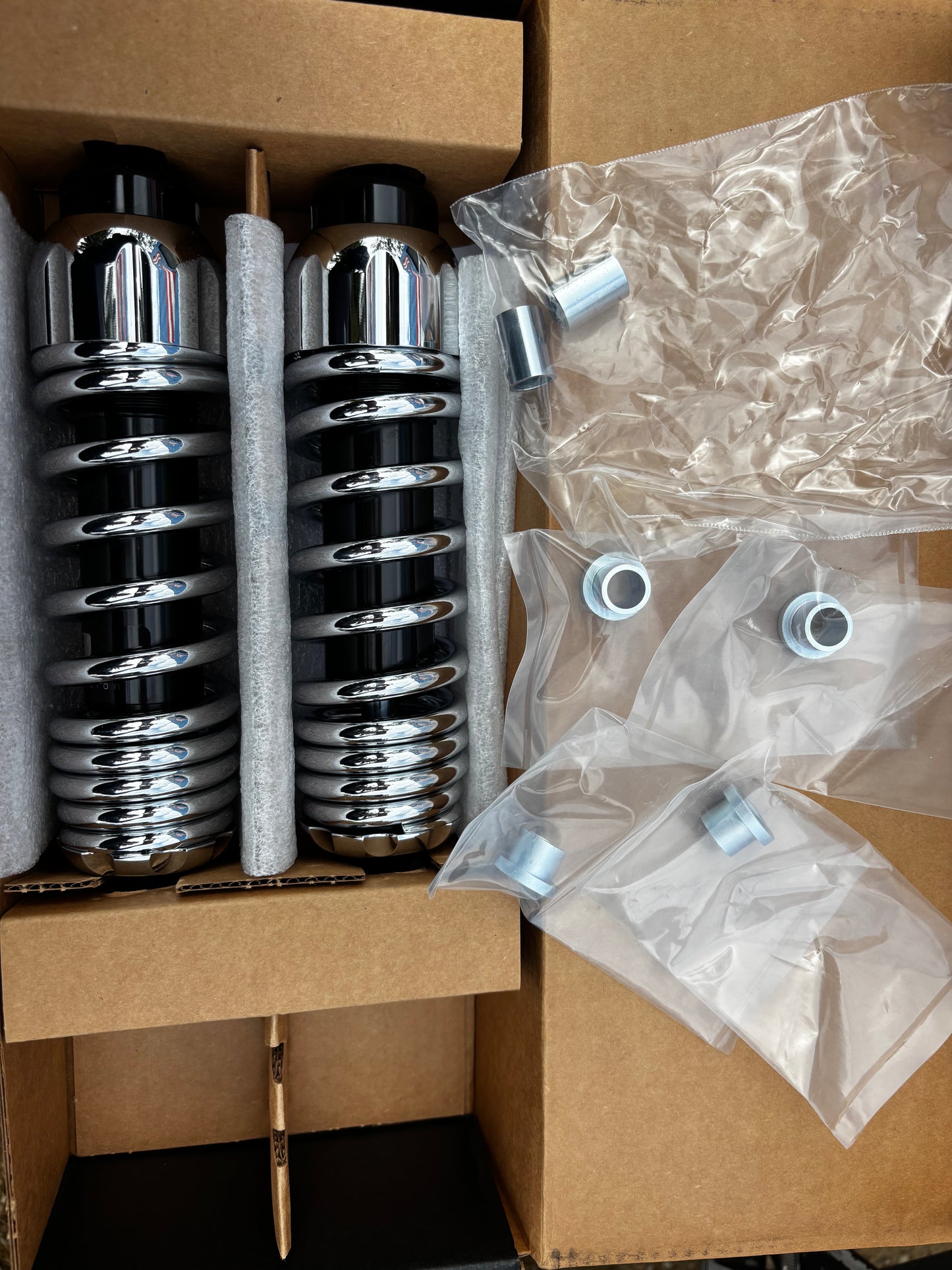 Progressive suspension- 444 series, 11” standard spring rate rear shock absorber - chrome. Fits scout 2015up