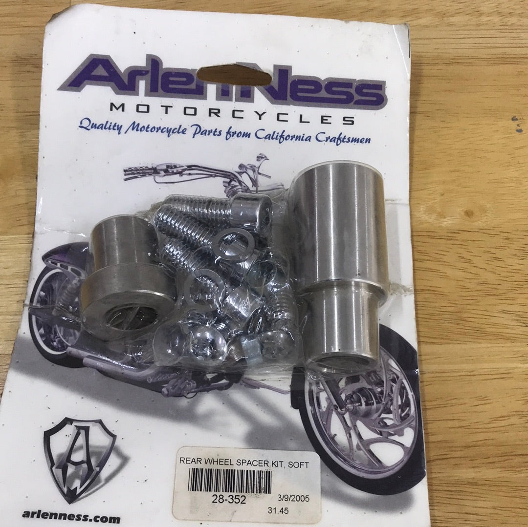 Rear wheel spacer kit, softail 28352